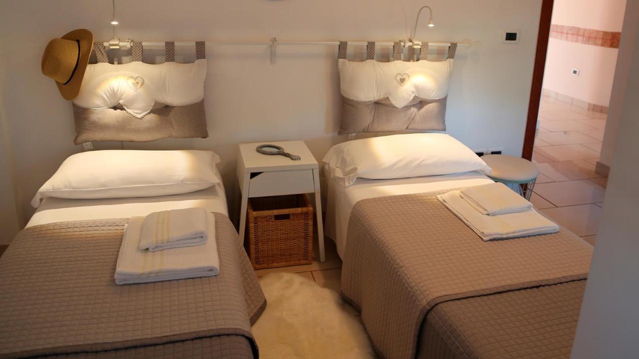 Soada Apartment Cappelle sul Tavo Luaran gambar