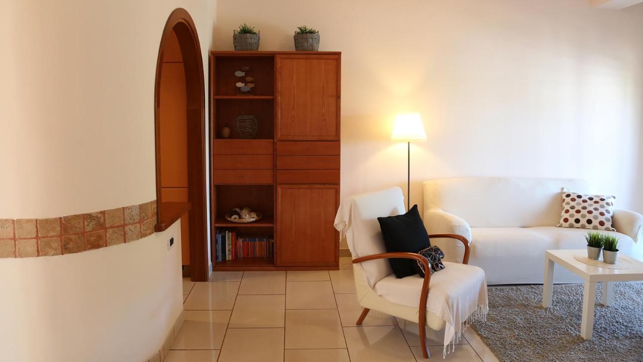 Soada Apartment Cappelle sul Tavo Luaran gambar