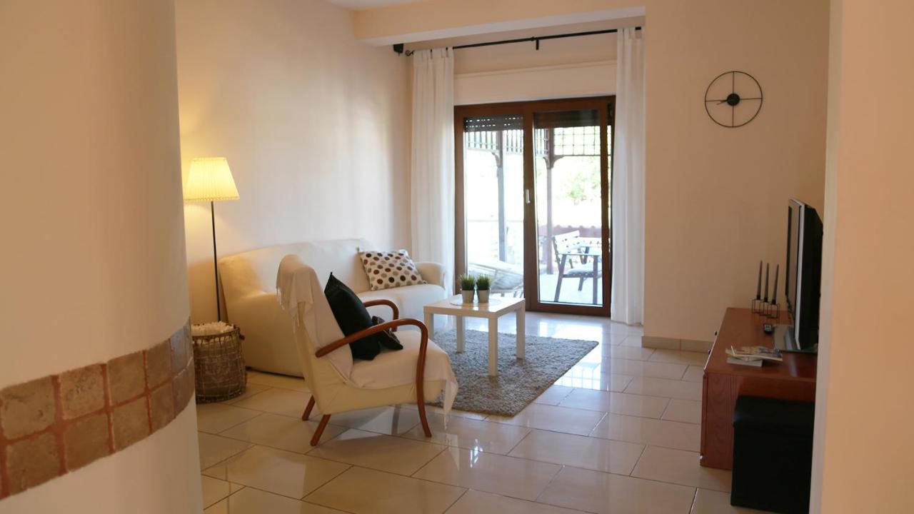 Soada Apartment Cappelle sul Tavo Luaran gambar