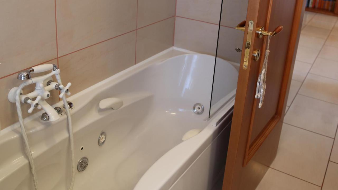 Soada Apartment Cappelle sul Tavo Luaran gambar