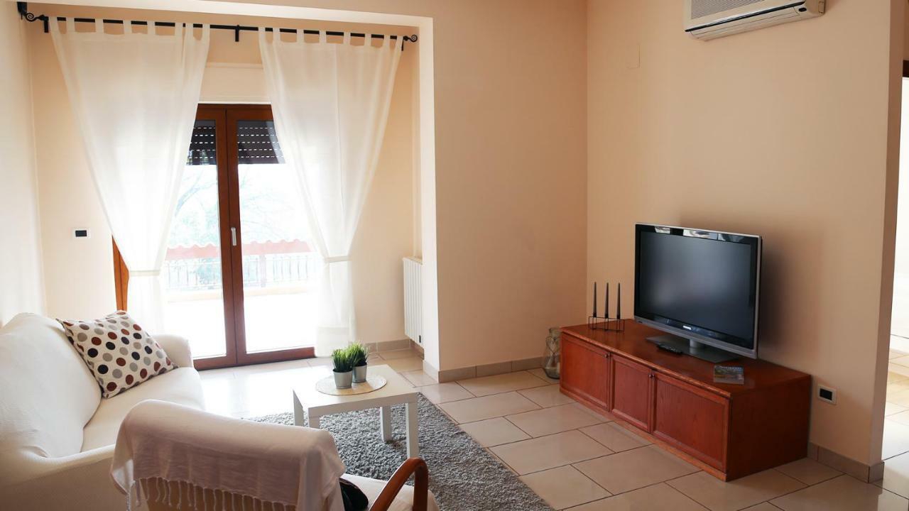Soada Apartment Cappelle sul Tavo Luaran gambar